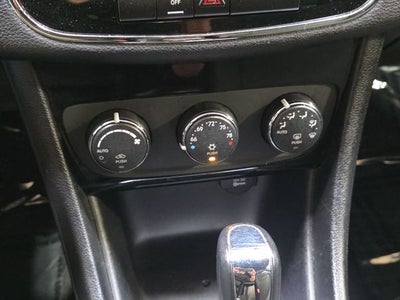 2012 Chrysler 200 Touring