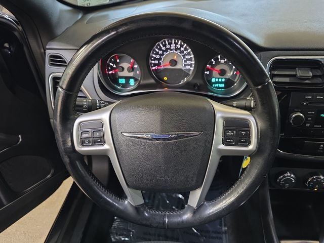 2012 Chrysler 200 Touring