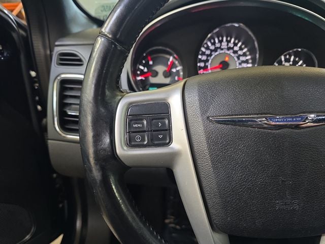 2012 Chrysler 200 Touring