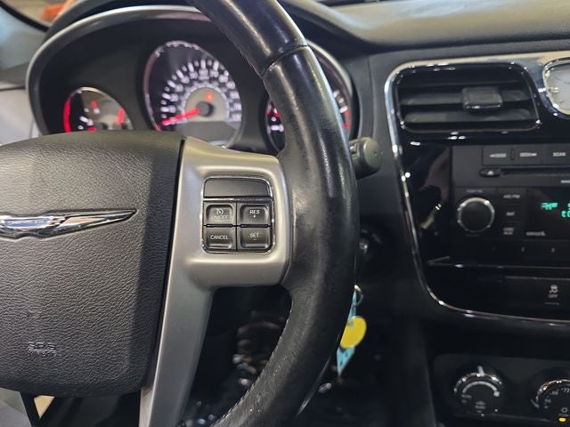 2012 Chrysler 200 Touring