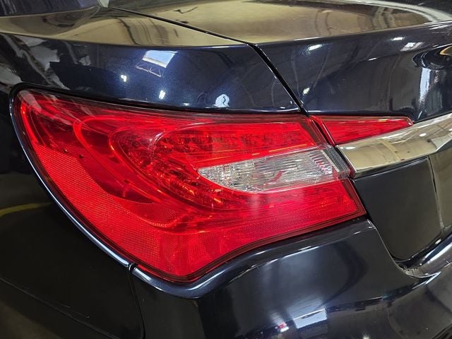 2012 Chrysler 200 Touring