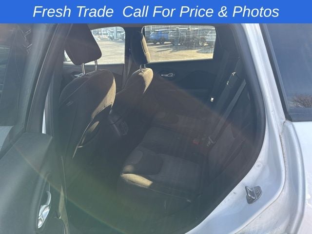 2016 Jeep Cherokee Altitude