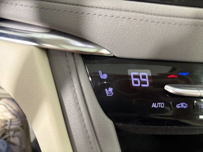 2017 Cadillac XT5 Premium Luxury