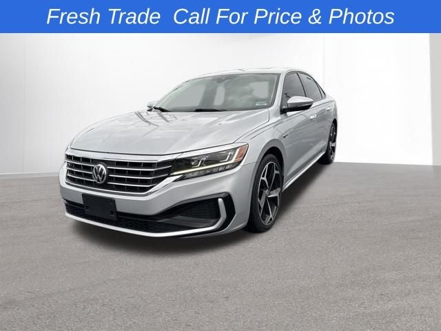 2020 Volkswagen Passat 2.0T R-Line