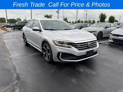 2020 Volkswagen Passat 2.0T R-Line