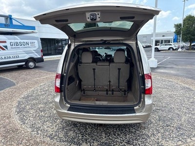 2013 Chrysler Town & Country Touring
