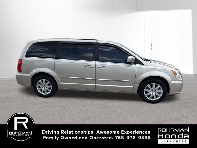 2013 Chrysler Town & Country Touring