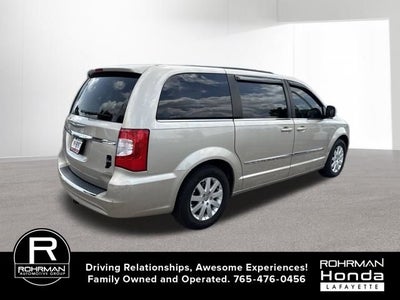 2013 Chrysler Town & Country Touring