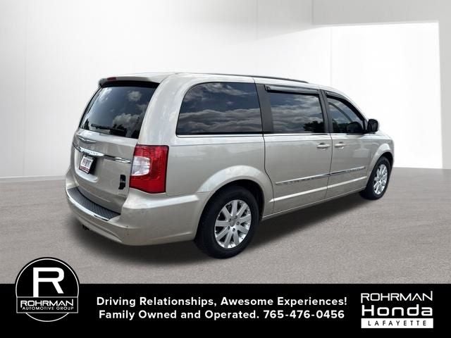 2013 Chrysler Town & Country Touring
