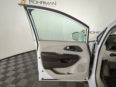 2017 Chrysler Pacifica Touring L