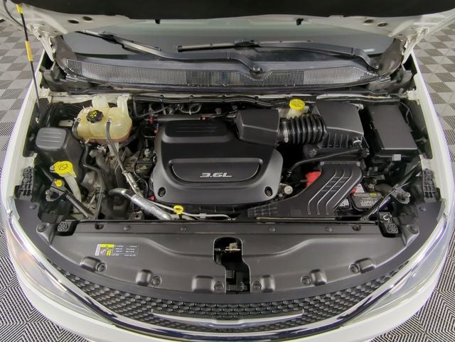 2017 Chrysler Pacifica Touring L