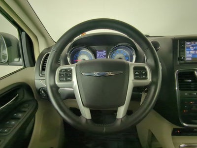 2016 Chrysler Town & Country Touring-L