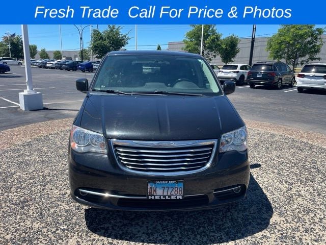 2016 Chrysler Town & Country Touring-L