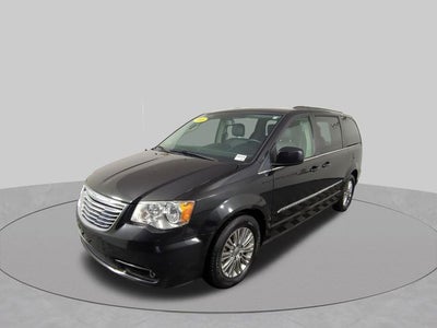 2016 Chrysler Town & Country Touring-L