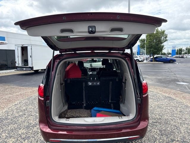 2017 Chrysler Pacifica Touring L Plus