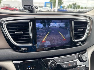 2017 Chrysler Pacifica Touring L Plus