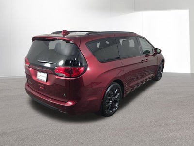 2019 Chrysler Pacifica Touring L Plus