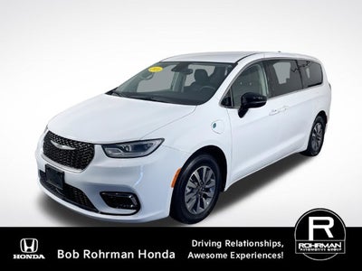 2024 Chrysler Pacifica Hybrid Select
