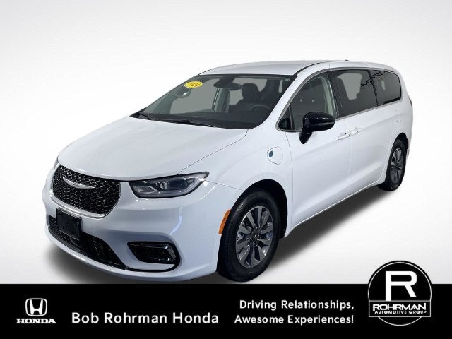 2024 Chrysler Pacifica Hybrid Select