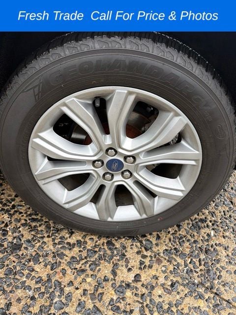 2020 Ford Edge Titanium