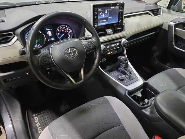 2020 Toyota RAV4 Hybrid XLE