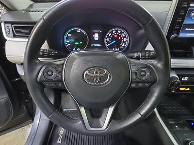 2020 Toyota RAV4 Hybrid XLE