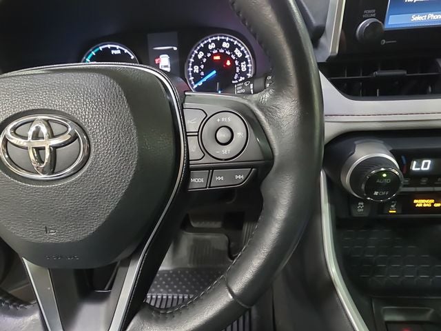 2020 Toyota RAV4 Hybrid XLE