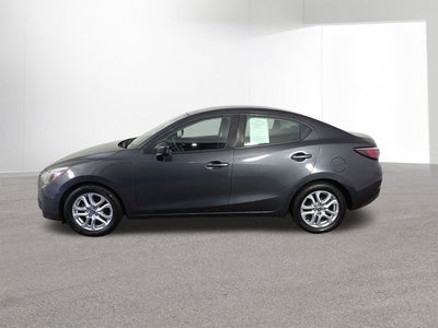 2017 Toyota Yaris iA Base