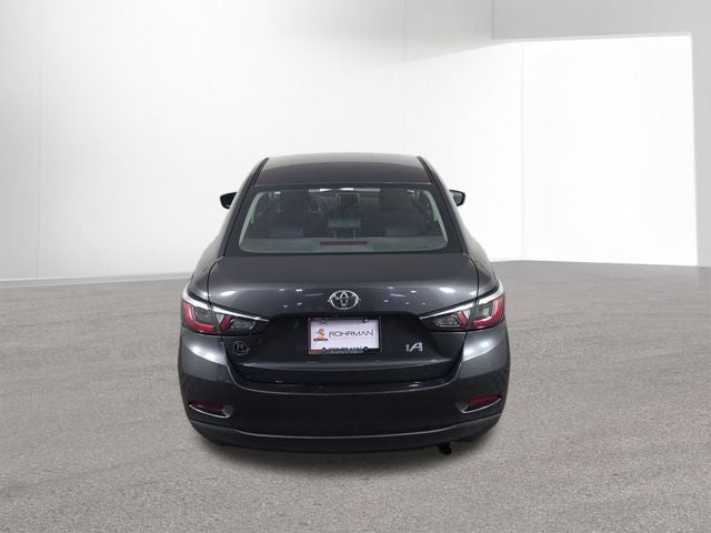 2017 Toyota Yaris iA Base