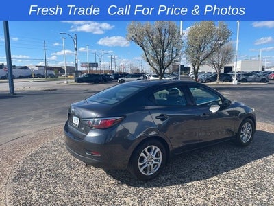 2017 Toyota Yaris iA Base