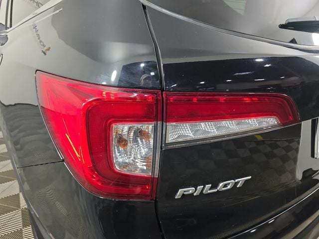 2021 Honda Pilot Touring 8 Passenger