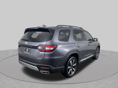2024 Honda Pilot Touring