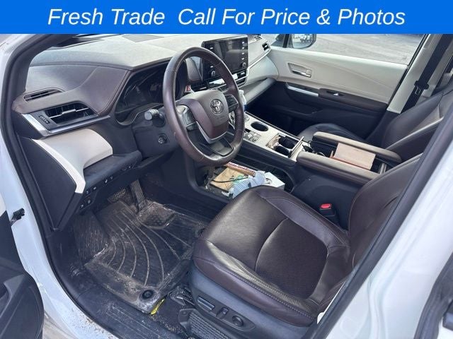 2021 Toyota Sienna Platinum 7 Passenger