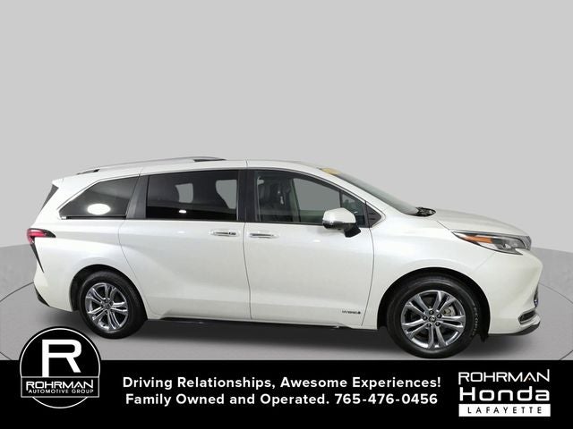 2021 Toyota Sienna Platinum 7 Passenger