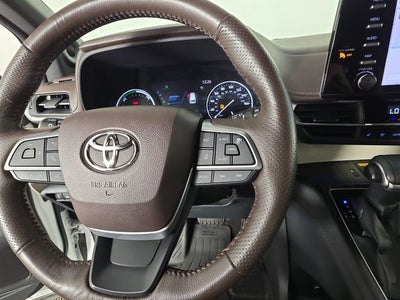 2021 Toyota Sienna Platinum 7 Passenger