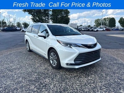 2021 Toyota Sienna Platinum 7 Passenger