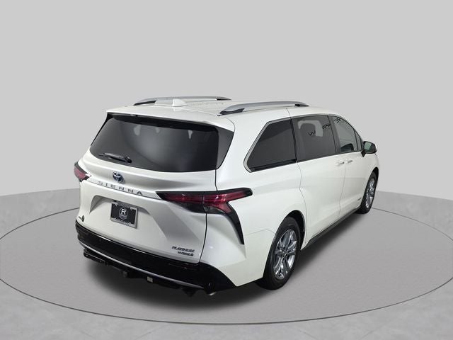 2021 Toyota Sienna Platinum 7 Passenger