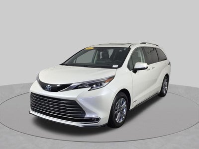 2021 Toyota Sienna Platinum 7 Passenger