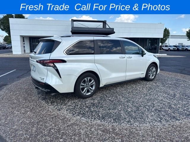 2021 Toyota Sienna Platinum 7 Passenger