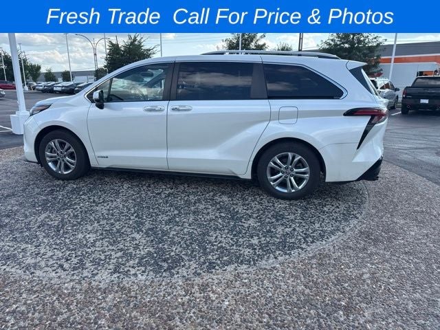 2021 Toyota Sienna Platinum 7 Passenger