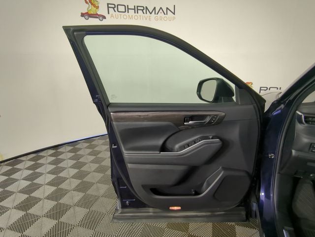 2023 Toyota Highlander Hybrid Limited