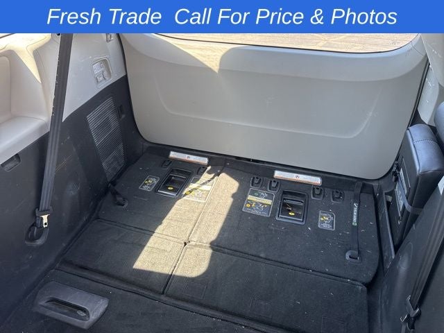 2016 Toyota Sienna SE 8 Passenger