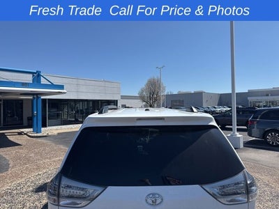 2016 Toyota Sienna SE 8 Passenger