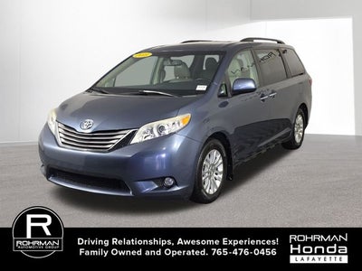 2015 Toyota Sienna XLE 8 Passenger