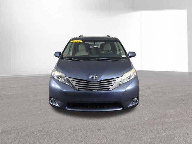 2015 Toyota Sienna XLE 8 Passenger
