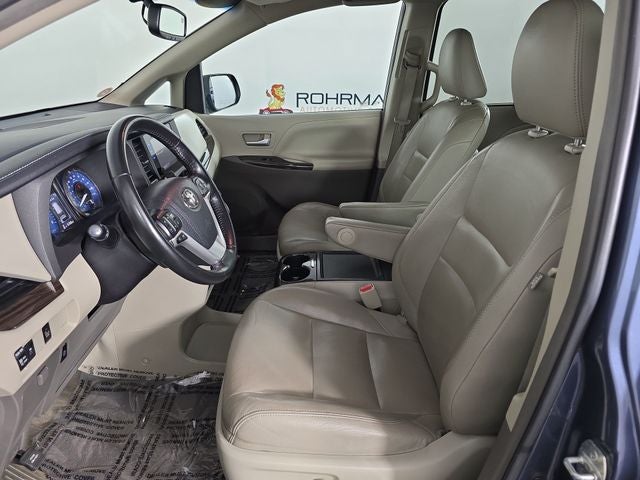 2015 Toyota Sienna XLE 8 Passenger