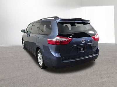 2015 Toyota Sienna XLE 8 Passenger
