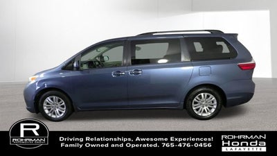 2015 Toyota Sienna XLE 8 Passenger