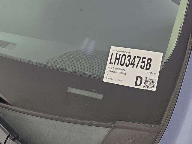 2015 Toyota Sienna XLE 8 Passenger