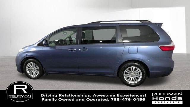 2015 Toyota Sienna XLE 8 Passenger